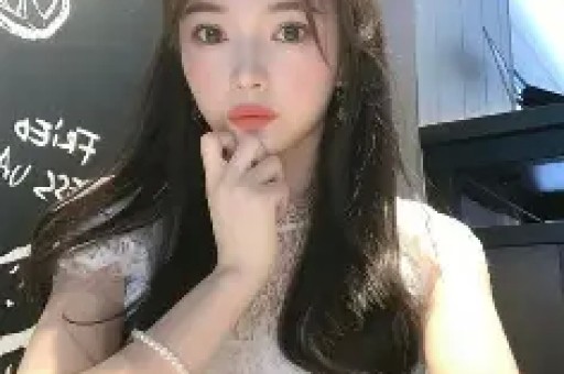 伊能静带假货翻车赚百万遭央视曝光关评装死秦昊也救不了